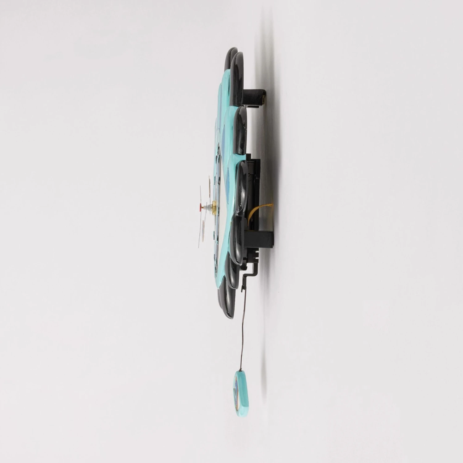 Enesco Gift Envy Of My Eye Clock(Envy Of My Eye Clock) 3 Enesco Gift Envy Of My Eye Clock(Envy Of My Eye Clock) - Image 3