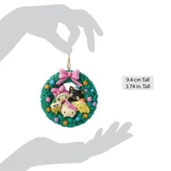 Enesco Gift Hello Kitty & Friends Wreath(Hello Kitty Friends Wreath) 9 Enesco Gift Hello Kitty & Friends Wreath(Hello Kitty Friends Wreath) -Enesco Gift 6017560 20